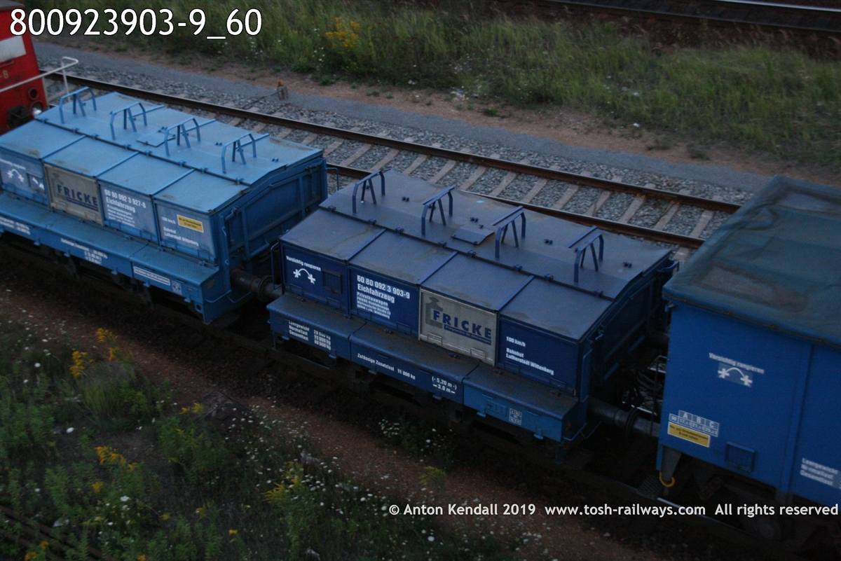 800923903-9_60.jpg